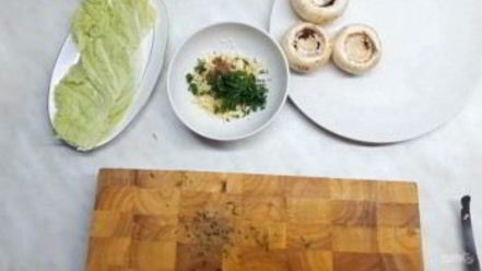 Рецепт грибов, фаршированных орехами и сыром