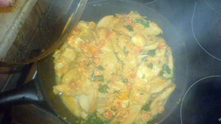 Рецепт грибов обжаренных под соусом с гарниром