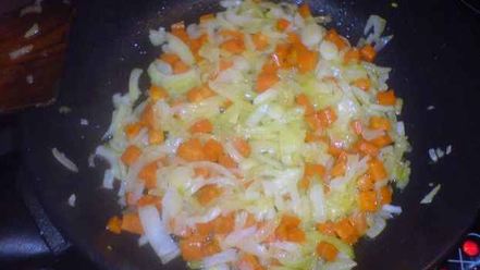 Рецепт грибов обжаренных под соусом с гарниром