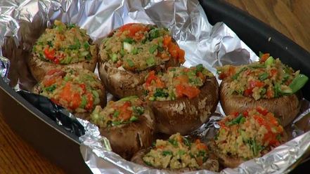 Рецепт грибов по-тоскански с красным перцем и оливками