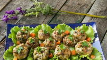 Рецепт грибов с колбасой в духовке