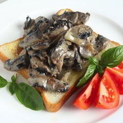 Рецепт Грибов в сливочном соусе с шалфеем