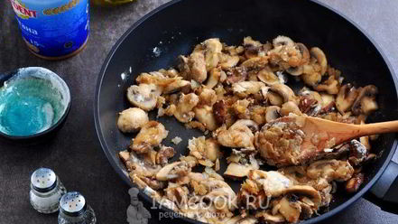 Рецепт грибов в сметанном соусе
