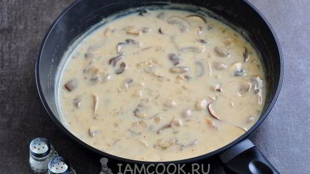 Рецепт грибов в сметанном соусе