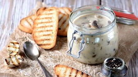 Рецепт грибов в сметанном соусе