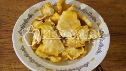 Рецепт лисичек жареных с картофелем