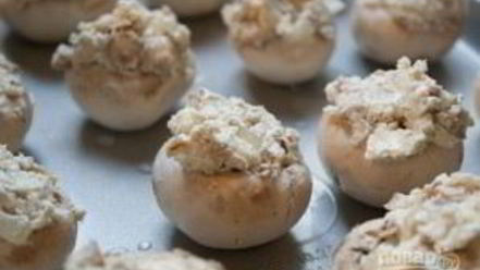 Рецепт шампиньонов, фаршированных беконом и сыром