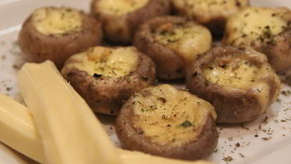 Рецепт Шампиньонов с сулугуни