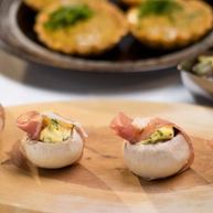 Рецепт Шампиньонов с яйцом и зеленью