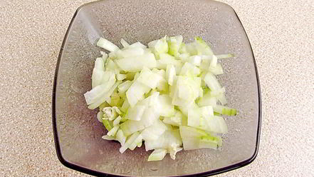 Рецепт сыроежек тушенных с овощами в сметанном соусе