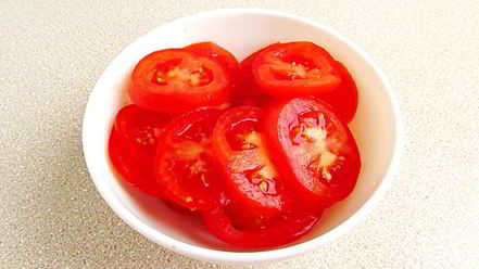 Рецепт сыроежек тушенных с овощами в сметанном соусе