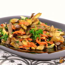 Рецепт Вешенок жареных с морковью и чесноком