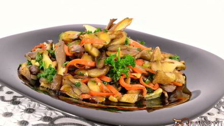 Рецепт вешенок жареных с морковью и чесноком