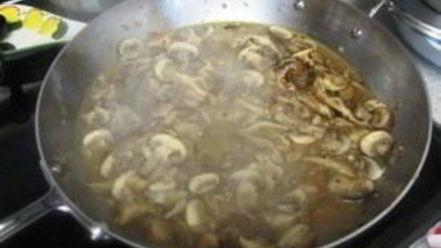 Рецепт жареных грибов с макаронами