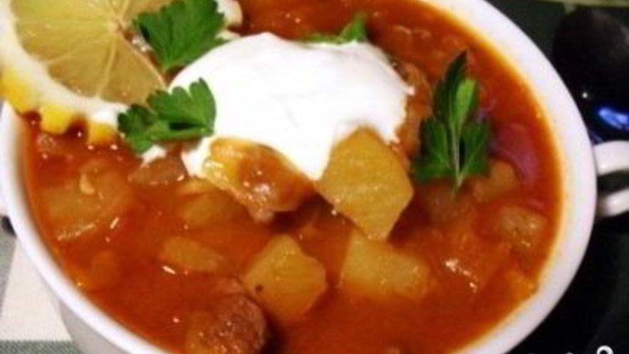 Рецепт гуляша из говядины с картошкой