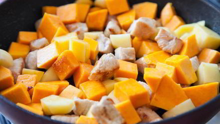 Рецепт гуляша из индейки с тыквой