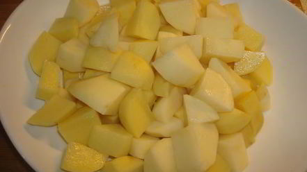 Рецепт гуляша из красной фасоли и курицы