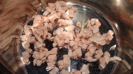 Рецепт гуляша из красной фасоли и курицы