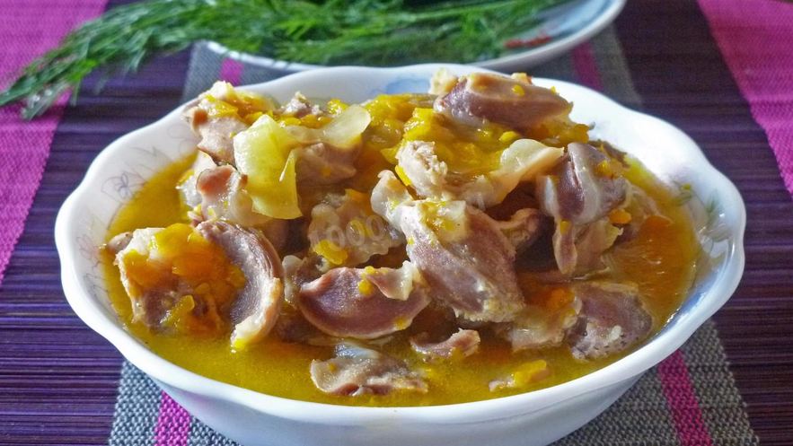 Рецепт гуляша из куриных желудков