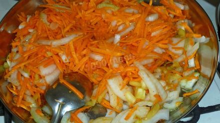 Рецепт гуляша из куриных желудков