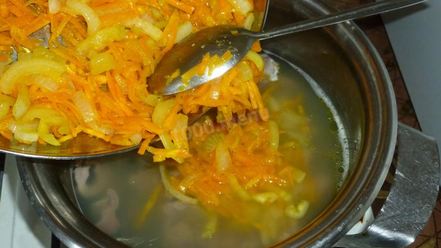 Рецепт гуляша из куриных желудков