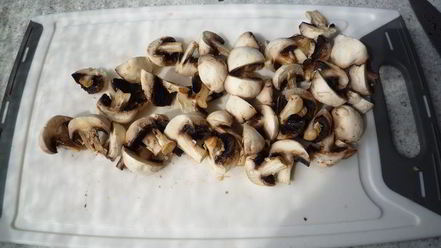 Рецепт гуляша из перца и жареных колбасок