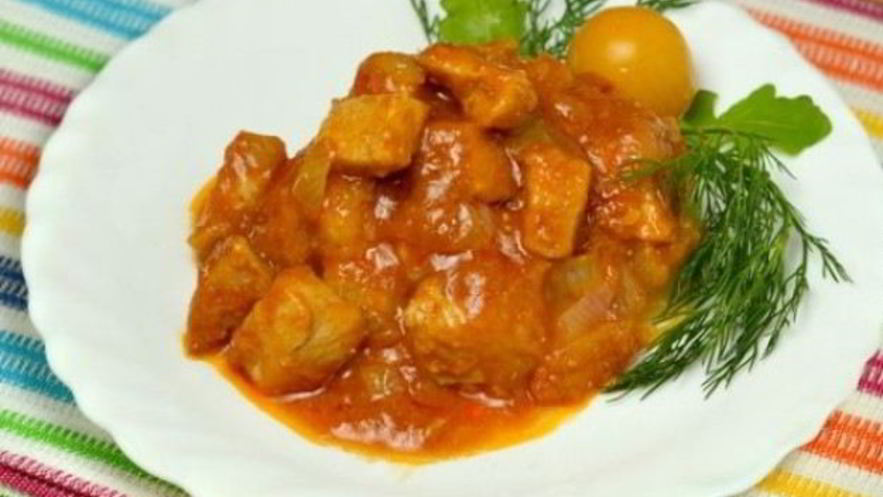 Рецепт гуляша из свинины на сковороде