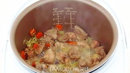 Рецепт гуляша из свинины по-мадьярски в мультиварке