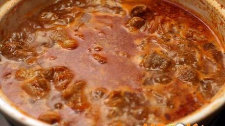 Рецепт гуляша из свинины с помидорами