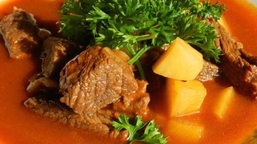 Рецепт гуляша со свининой в мультиварке