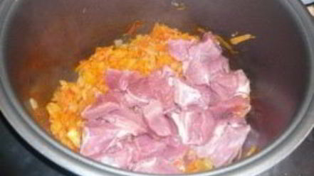 Рецепт гуляша со свининой в мультиварке