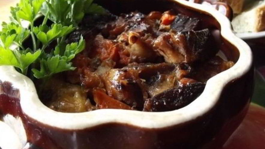 Рецепт гуляша в горшочке в духовке