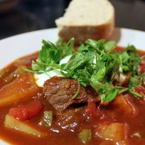 Гуляш в казане