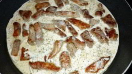 Рецепт гуляша в сливочном соусе