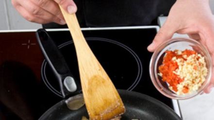 Рецепт мясного супа-гуляша