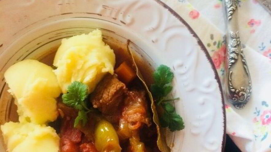 Рецепт нежного гуляша из телятины