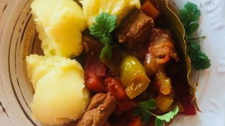 Рецепт нежного гуляша из телятины