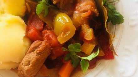 Рецепт нежного гуляша из телятины