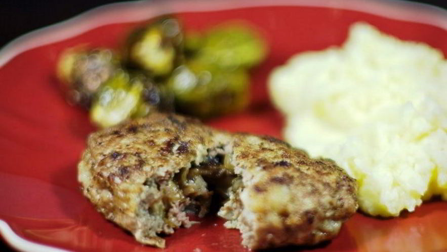 Рецепт котлет, фаршированных грибами