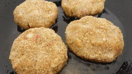 Рецепт куриных котлет с баклажанами, грибами и сладким перцем