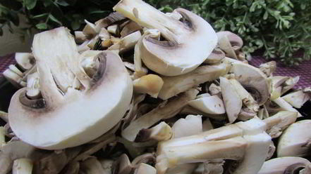 Рецепт мясных котлет под сметанным соусом