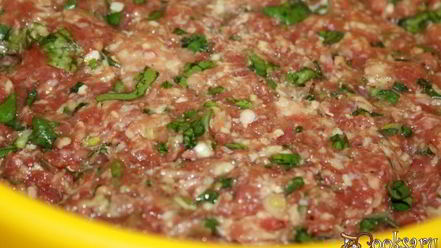 Рецепт пикантных котлеток-гриля с кинзой