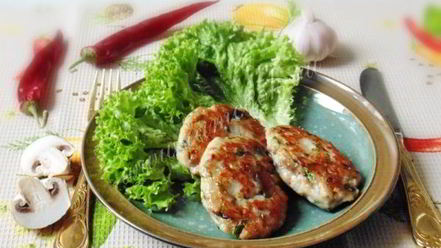 Рецепт рыбных котлет с сыром и грибами