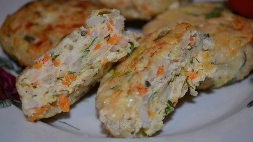 Рецепт сочных куриных котлет с кабачком и рисом