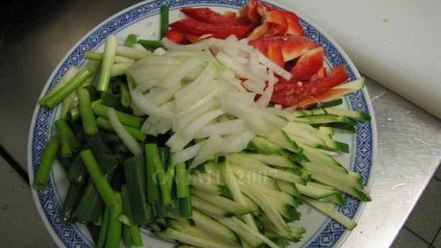 Рецепт лапши рисовой с овощами и креветками