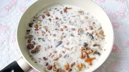 Рецепт лапши с грибами в сливочном соусе