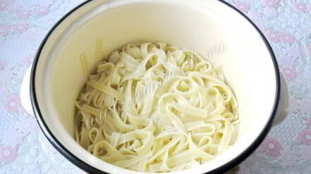 Рецепт лапши с грибами в сливочном соусе