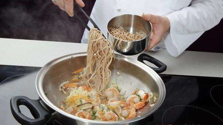 Рецепт лапши соба с креветками