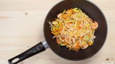 Рецепт лапши вок с креветками