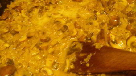 Рецепт лазаний с грибами, луком-пореем и сыром чеддер